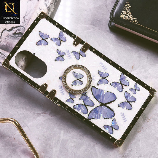 Oppo A18 Cover - Design5 - Trendy Holographic Design Golden Square Case with Matching Bling Ring Holder