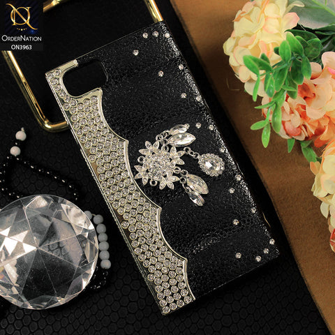 iPhone SE 2020 Cover - Black - Fashion Stylish Bling Bling Case Leather Texture Protective Case