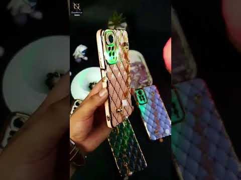 Vivo Y21 Cover - White -  Soft TPU Shiny Electroplated Golden Lines Camera Protection Case With Flower Chain Holder