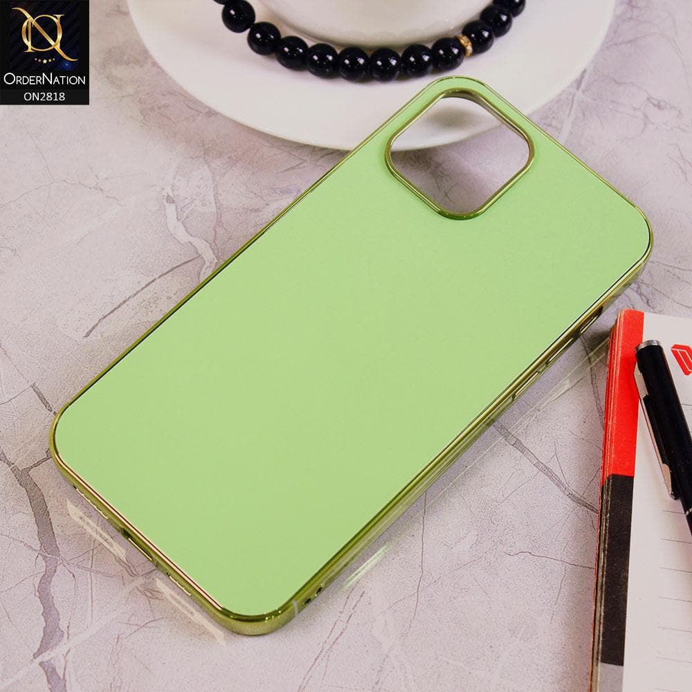 iPhone 12 Pro Max Cover - Light Green - Matt Look Shiny Borders Soft Case