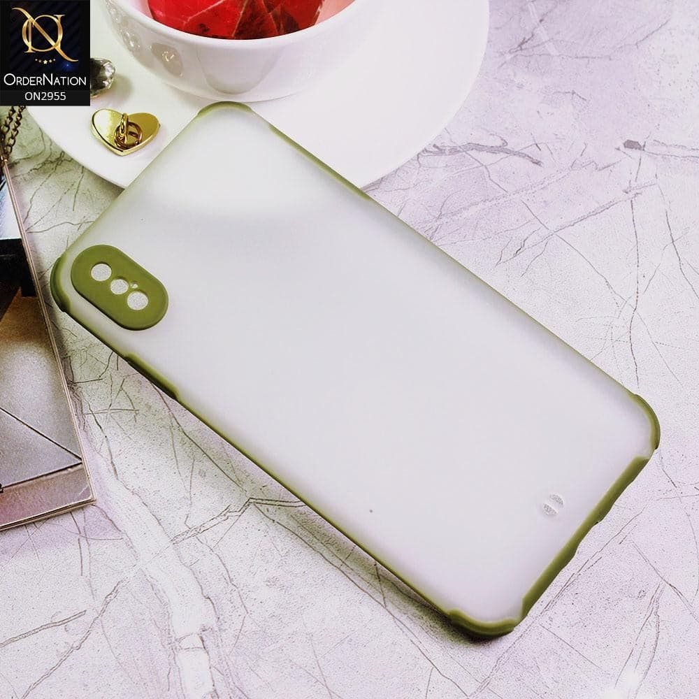 iPhone XS Max Cover - Light Green - Classic Soft Color Border Semi-Transparent Matte Camera Protection Case