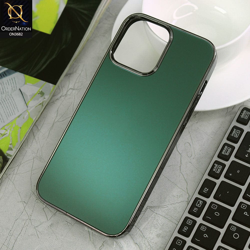 iPhone 14 Pro Max Cover - Green - Magic Mask Q-Series Trendy Electroplated Shiny Borders Scratch Resistant Protective Soft Case