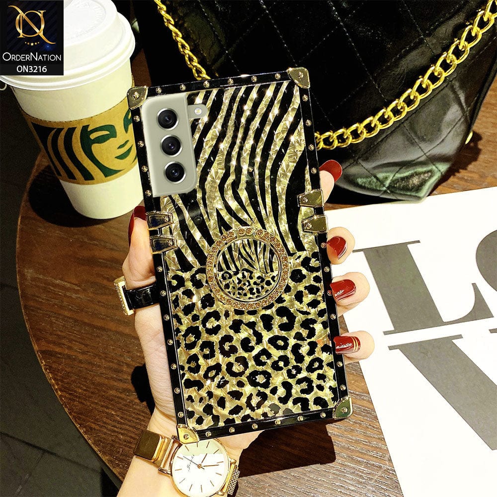 Samsung Galaxy S22 Plus 5G Cover - Design1 - Trendy Stripes Pattern Golden Square Case With Matching Bling Ring Holder